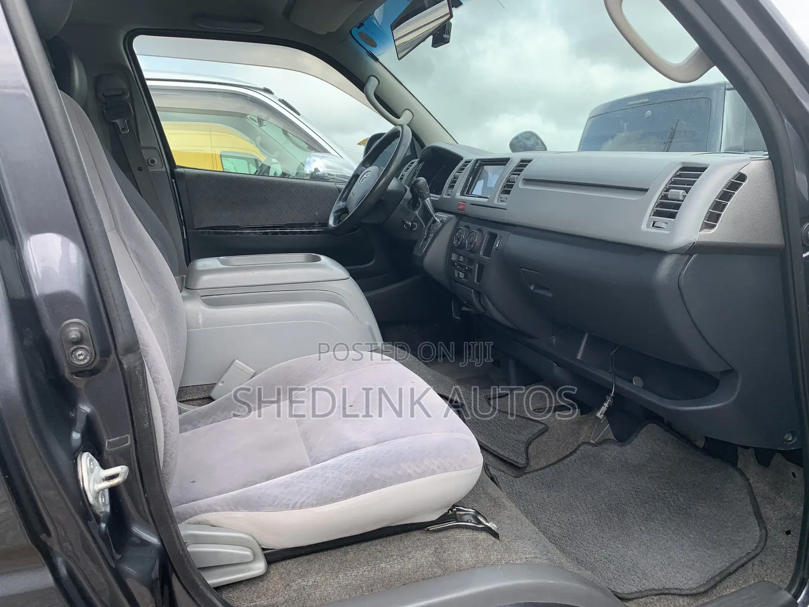 Toyota HiAce 2012 Grey