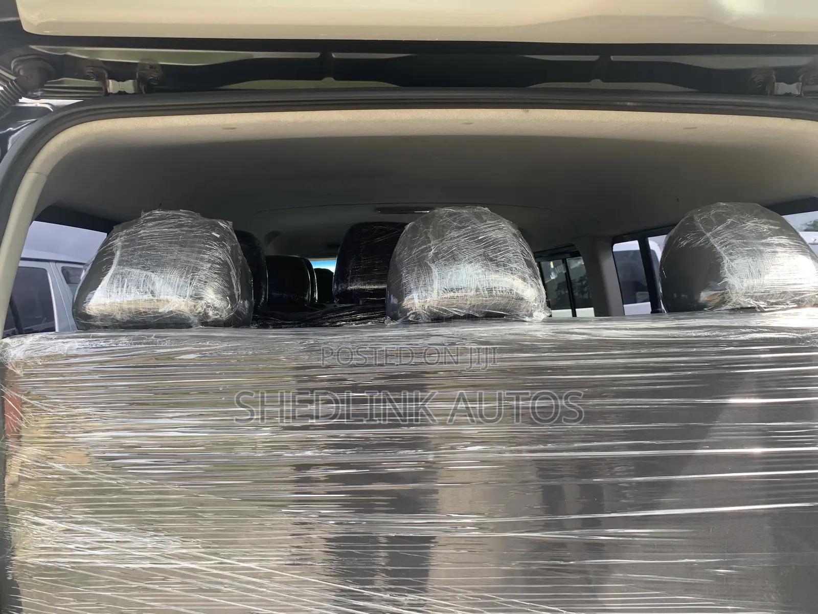 Toyota HiAce 2012 Grey