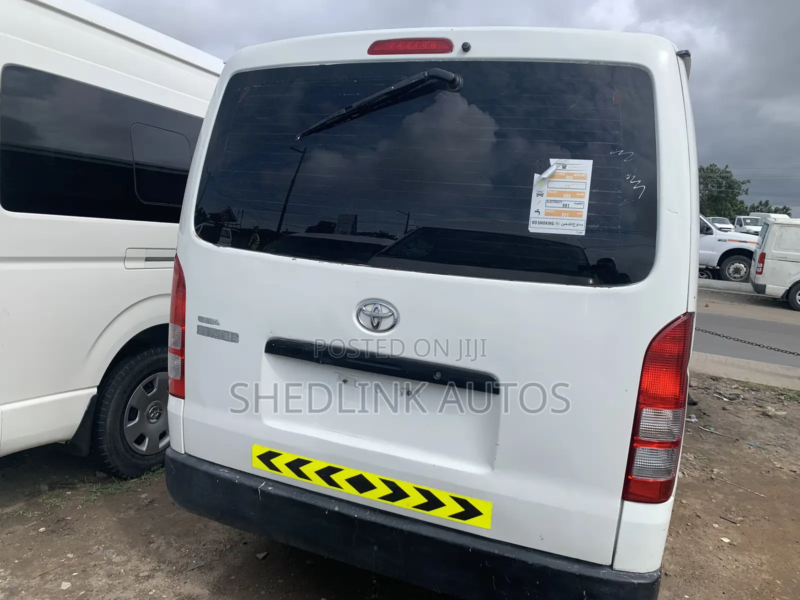 Toyota HiAce 2006 White