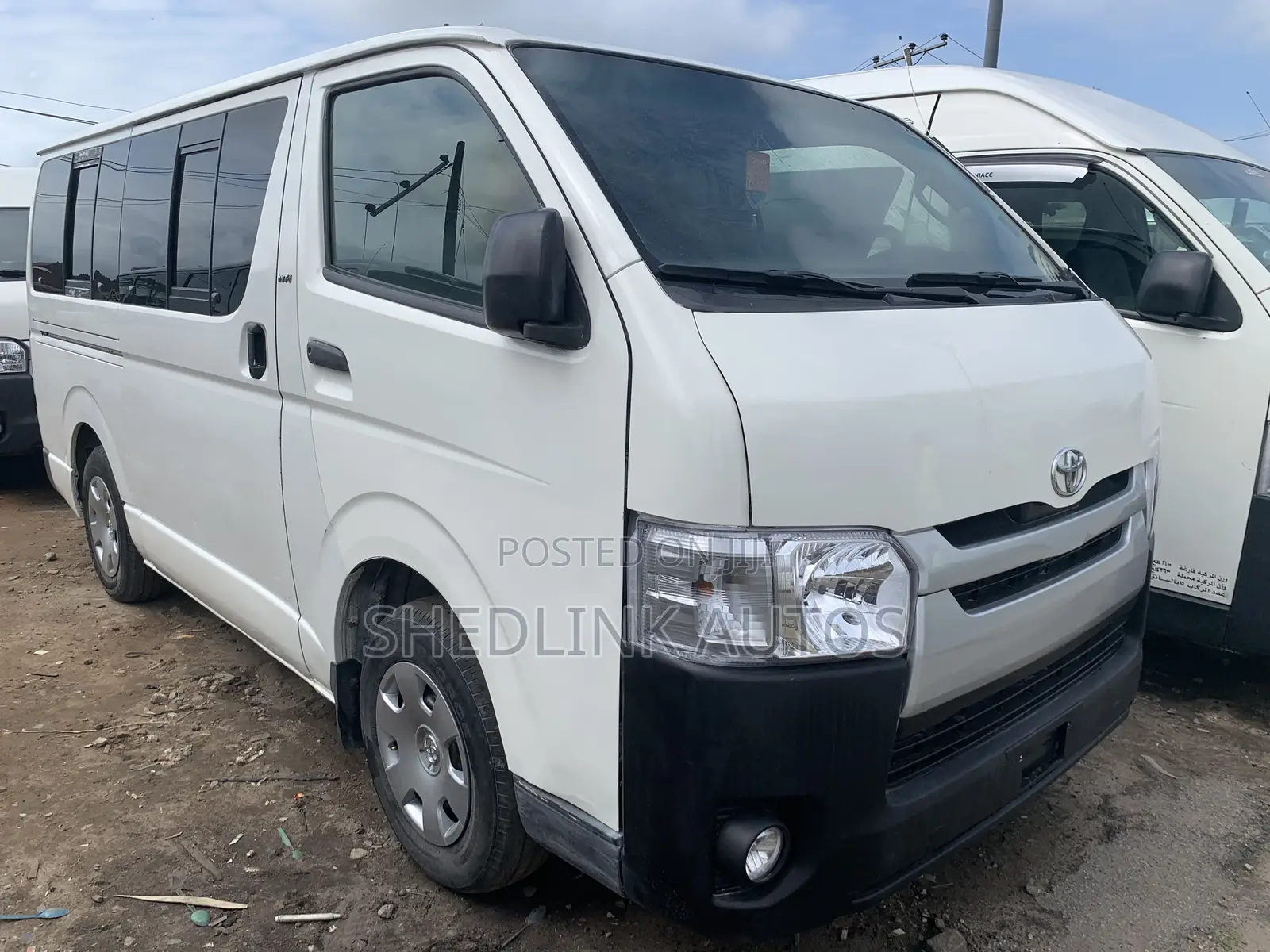 Toyota HiAce 2006 White