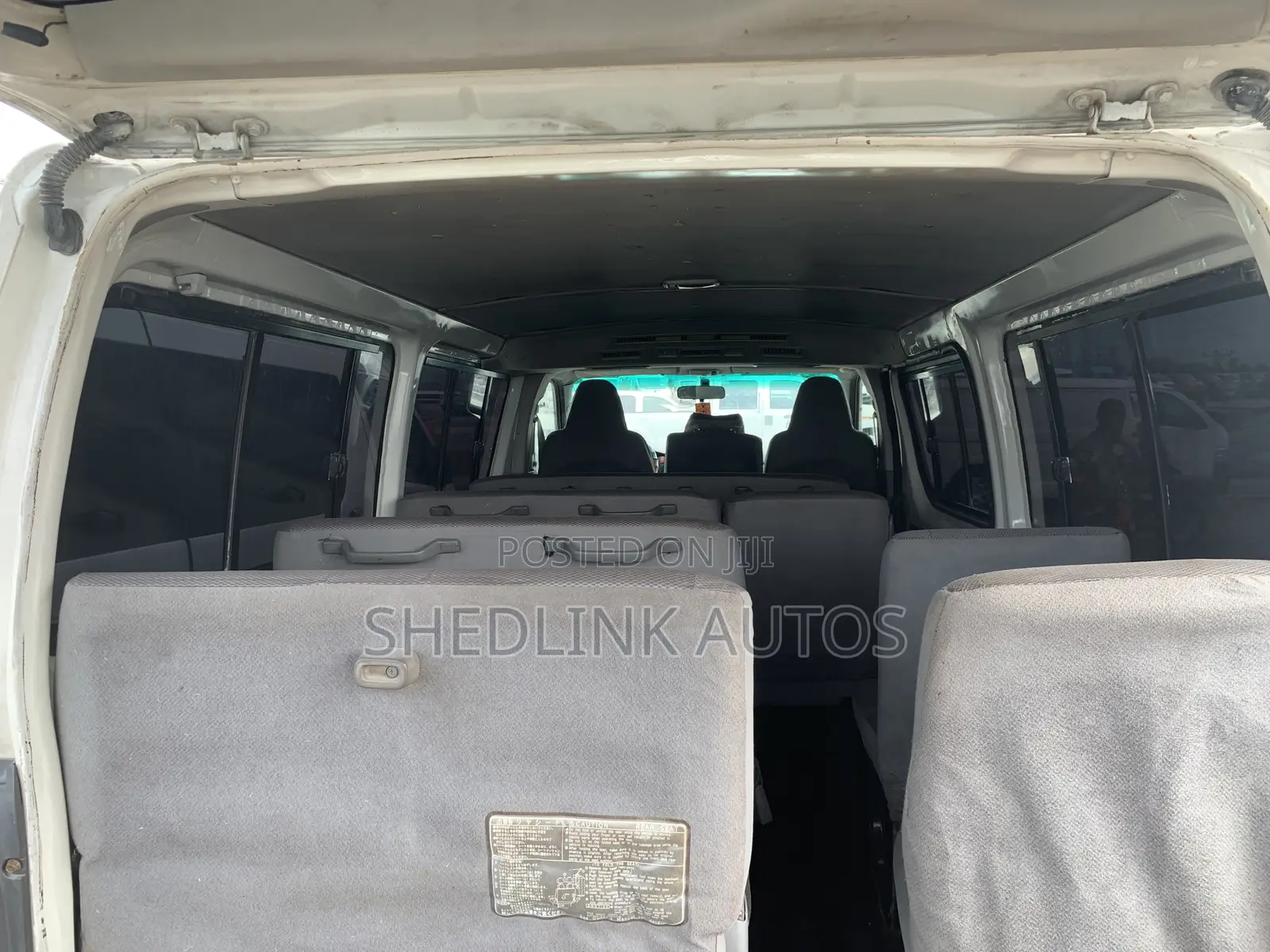 Toyota HiAce 2006 White