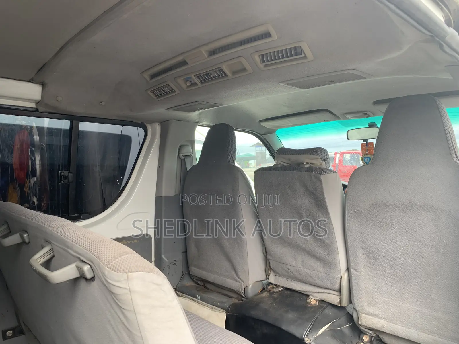 Toyota HiAce 2006 White