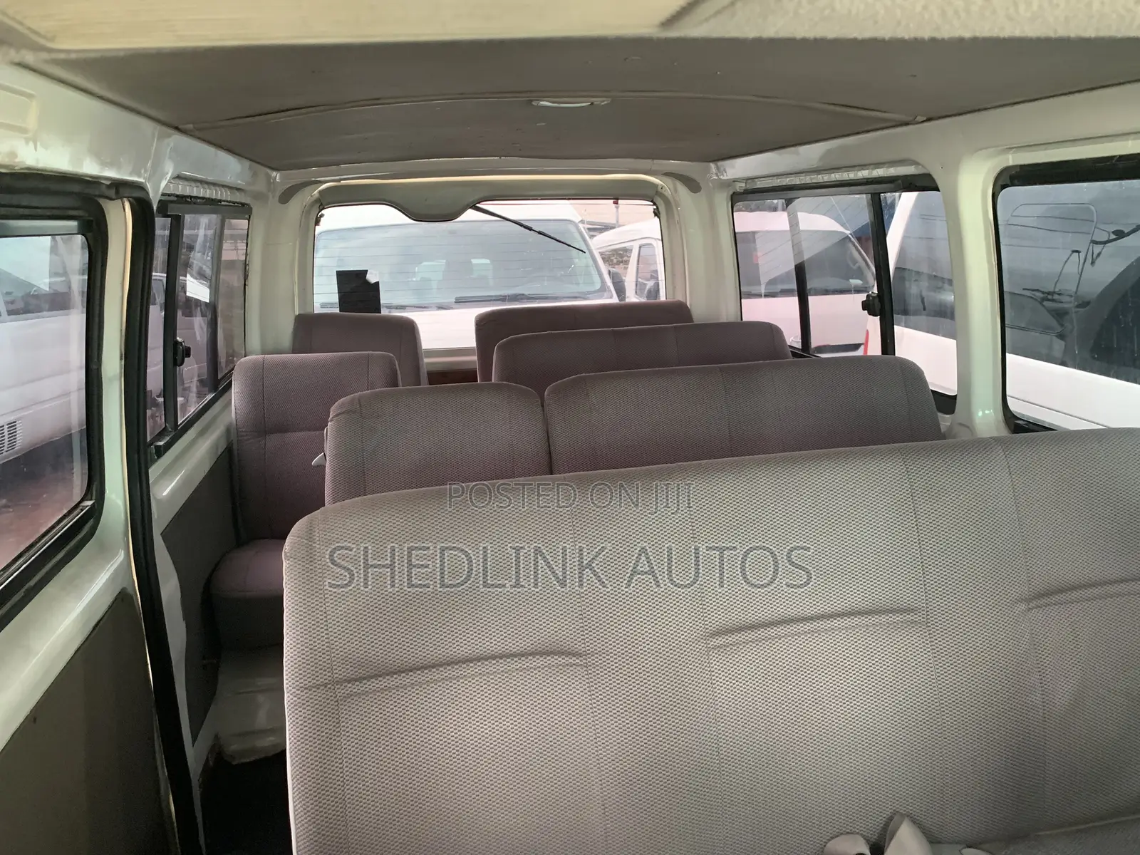 Toyota HiAce 2006 White