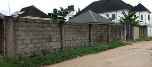 For Sale: 2 Fenced Plots in an Estate With Federal Light