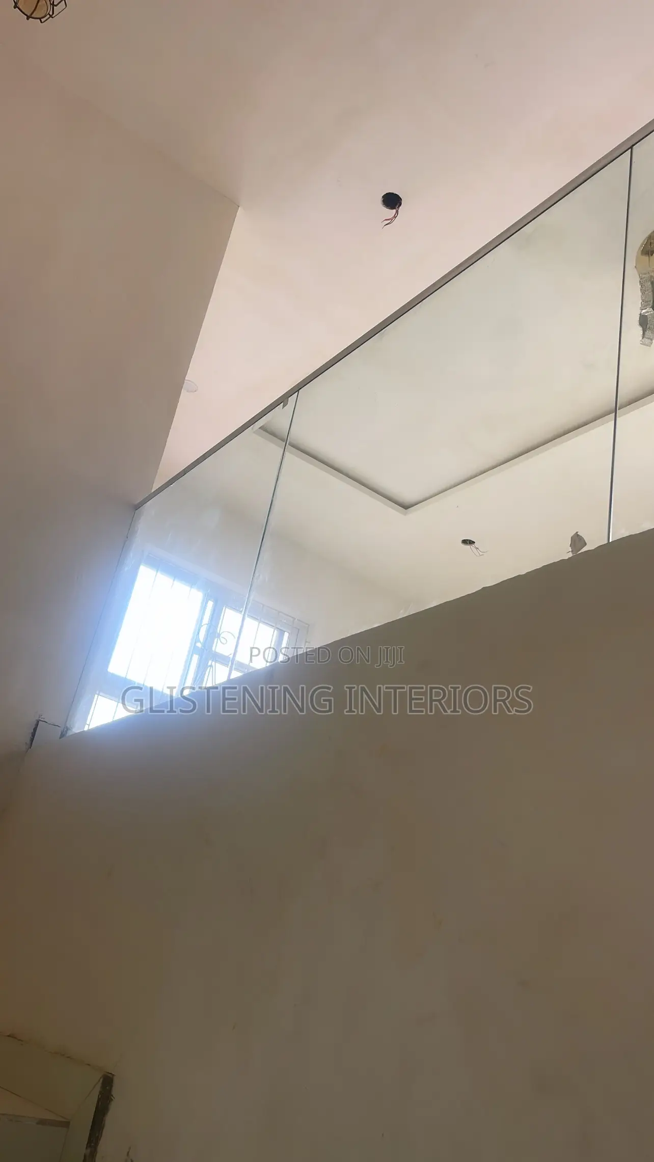 Staircase Silver Accessories With a 10mm Tempered Glass