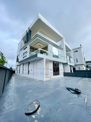 5bdrm Duplex in Lekki for sale