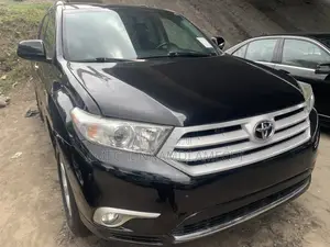 Toyota Highlander 3.5L 4WD 2013 Black