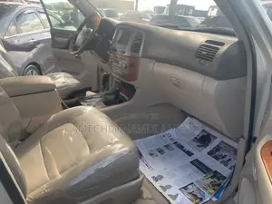 Lexus LX 570 2010 White