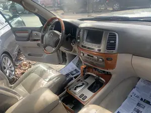 Lexus LX 570 2010 White