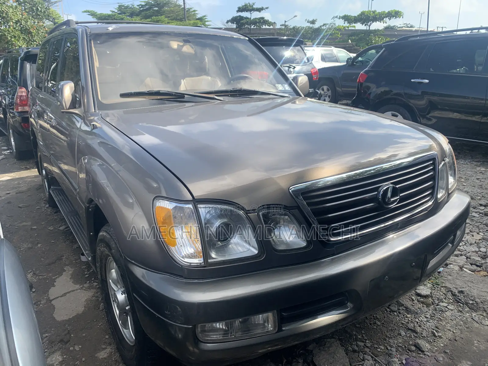 Lexus LX 570 2010 Gray