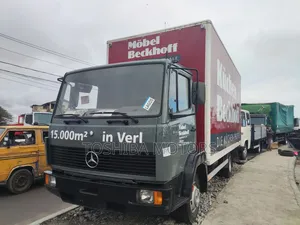 Mercedes Benz 814 Container Body