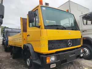 Mercedes Benz 814 Truck