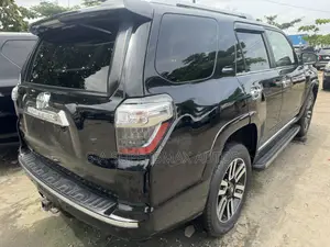 Toyota 4-Runner 2015 Black