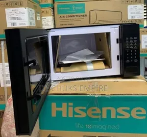 Brand New Hisense Digital Touch Microwave (20 Liters) Black