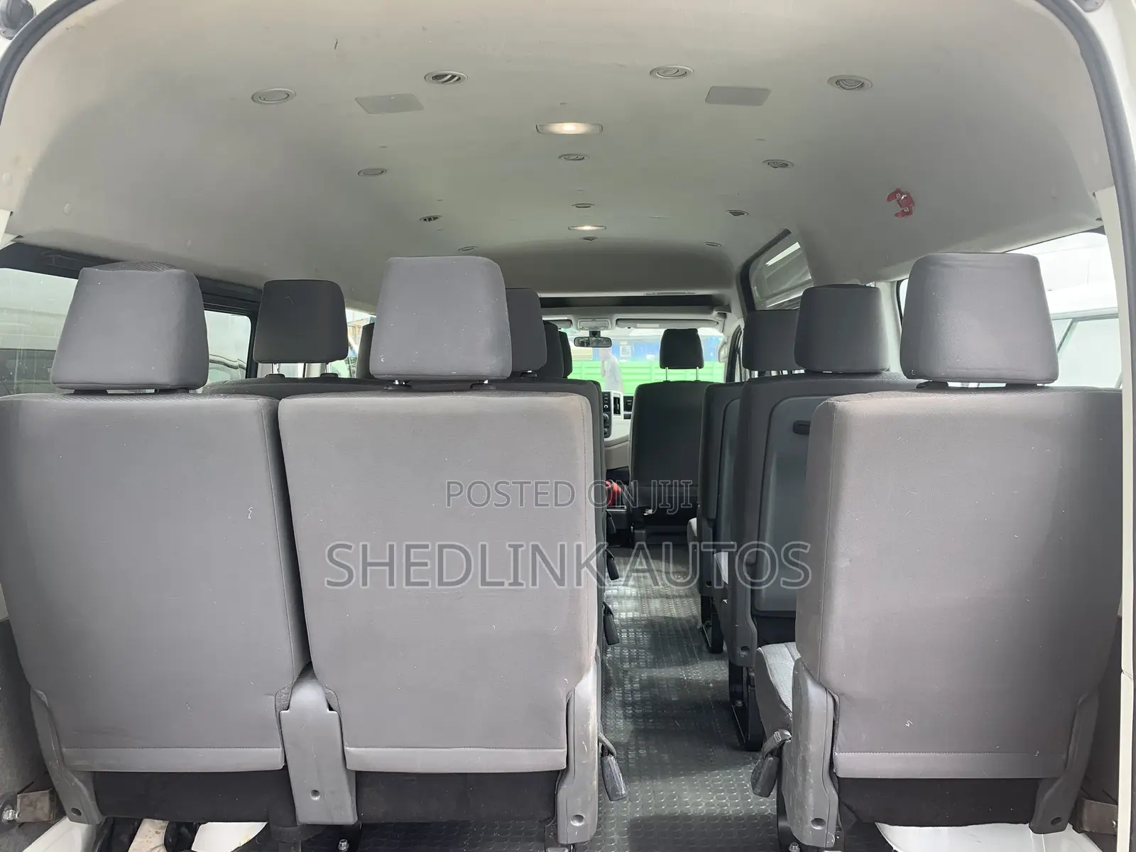 Toyota HiAce 2021 White