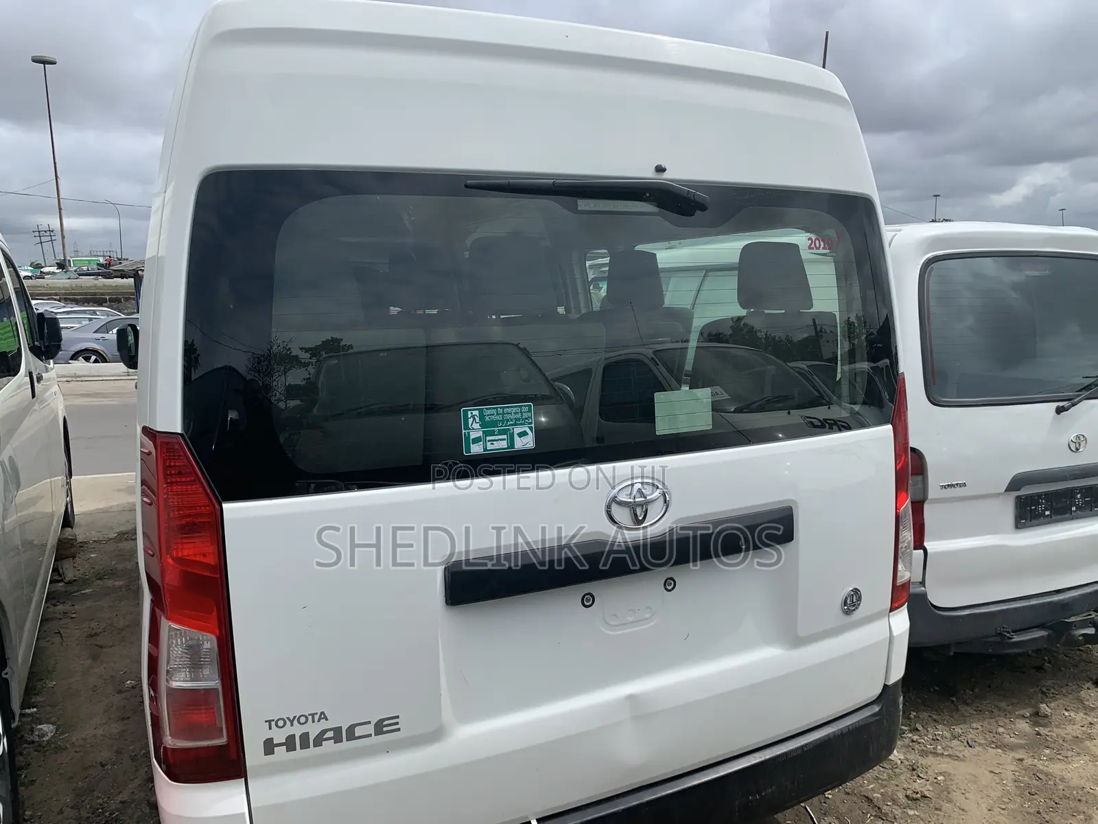 Toyota HiAce 2021 White