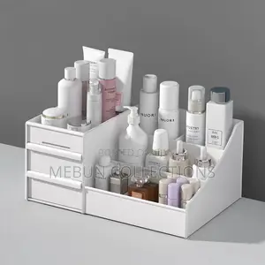 Large Capacity Cosmetic Storage Box