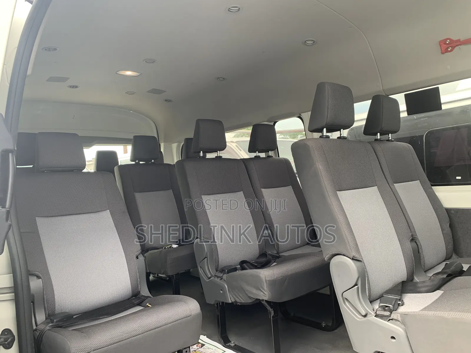 Toyota HiAce 2021 White