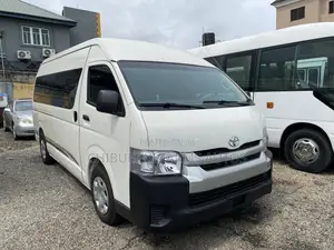 Toyota HiAce 2017 White