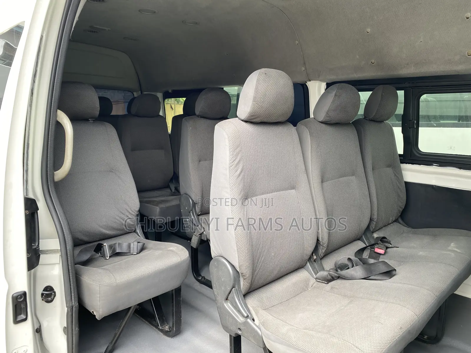 Toyota HiAce 2017 White