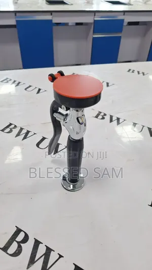 Lab Table Mounted Eye Wash