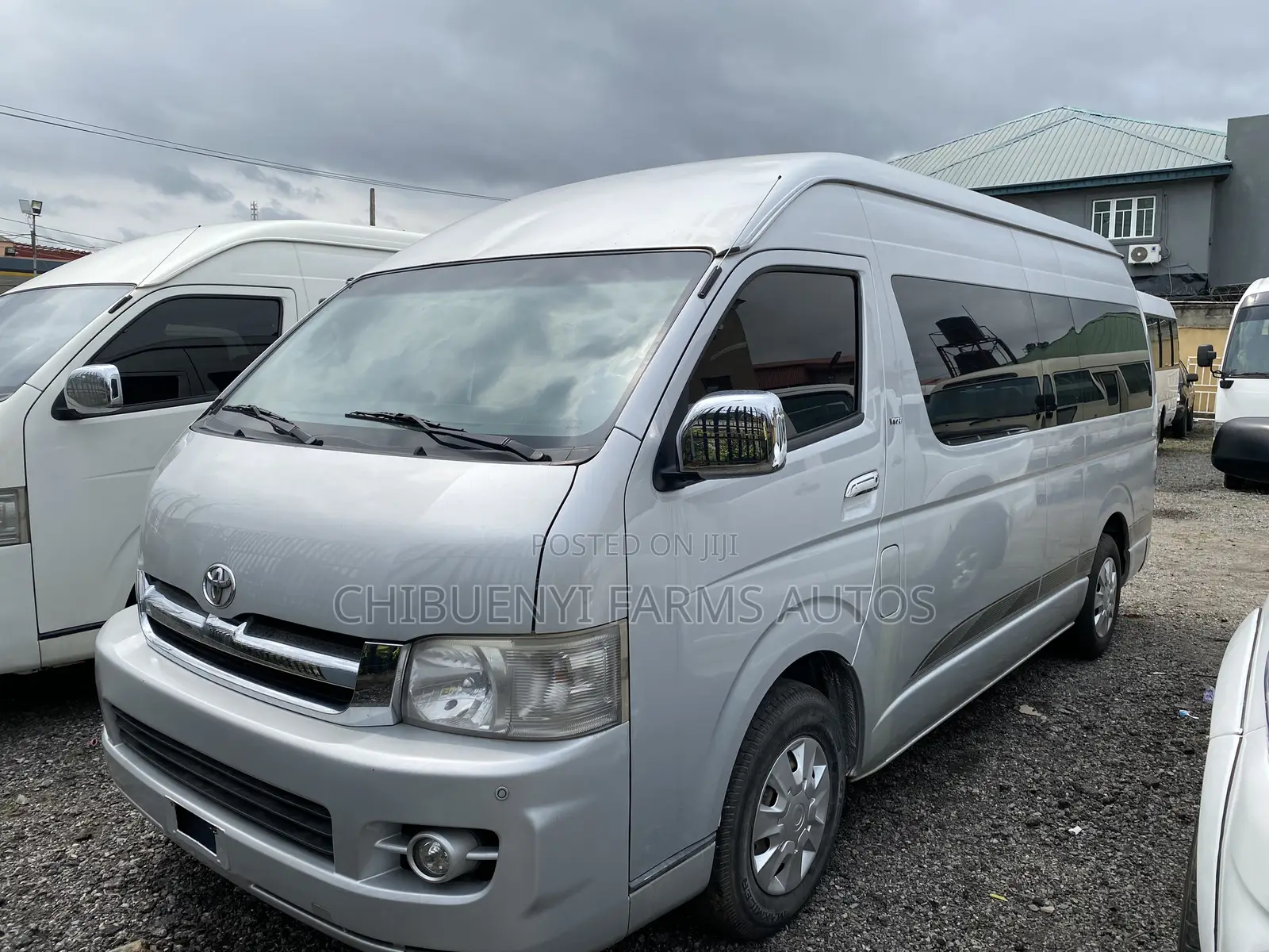 Toyota HiAce 2018 Silver