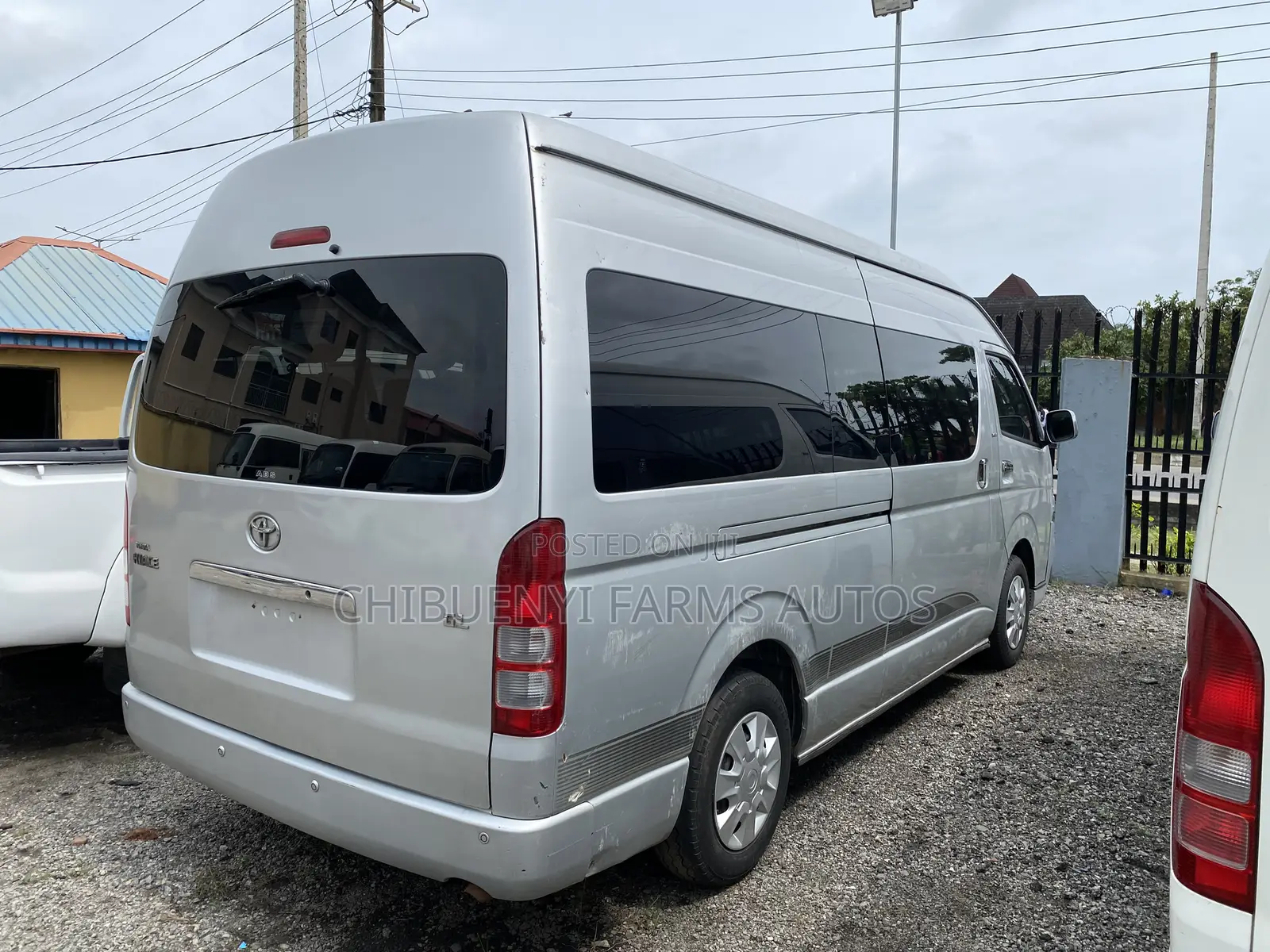 Toyota HiAce 2018 Silver