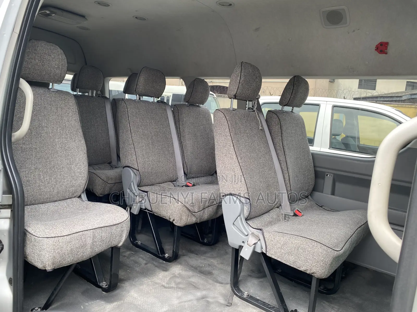 Toyota HiAce 2018 Silver