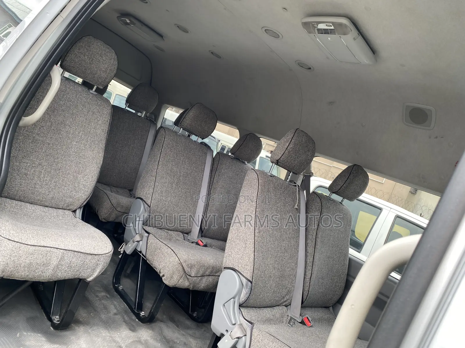 Toyota HiAce 2018 Silver