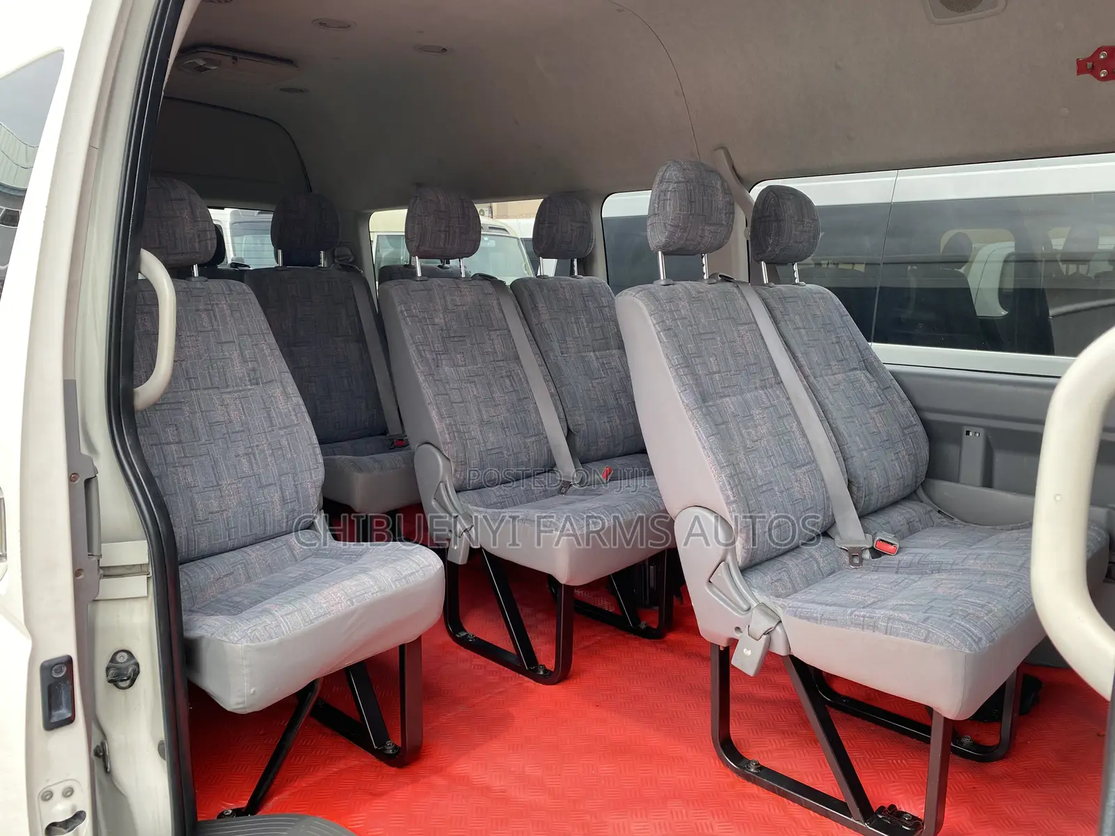 Toyota HiAce 2018 White