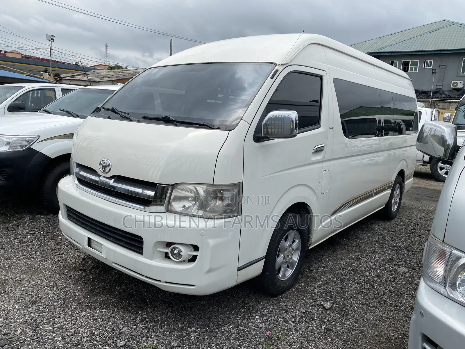 Toyota HiAce 2018 White