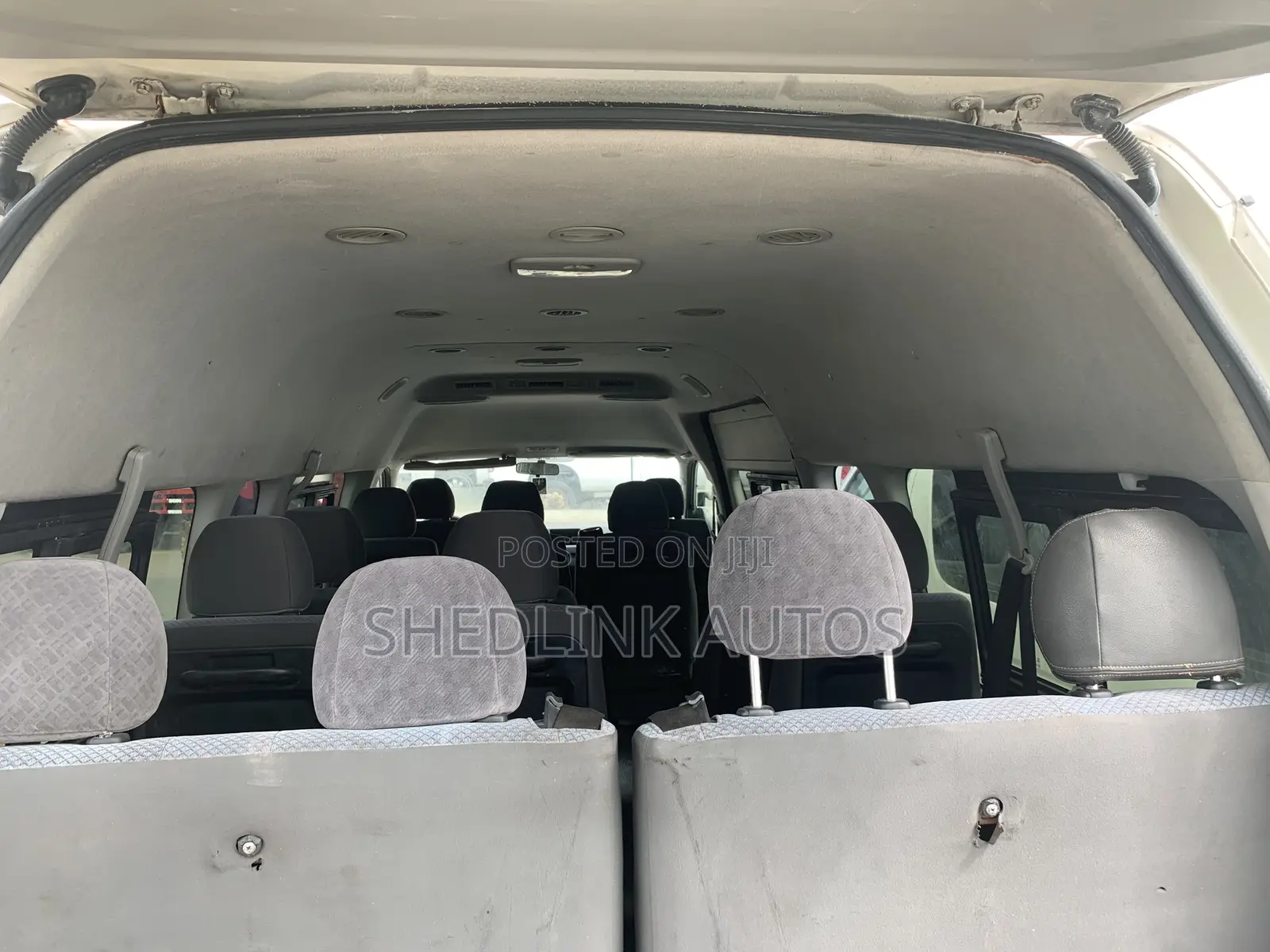 Toyota HiAce 2013 White