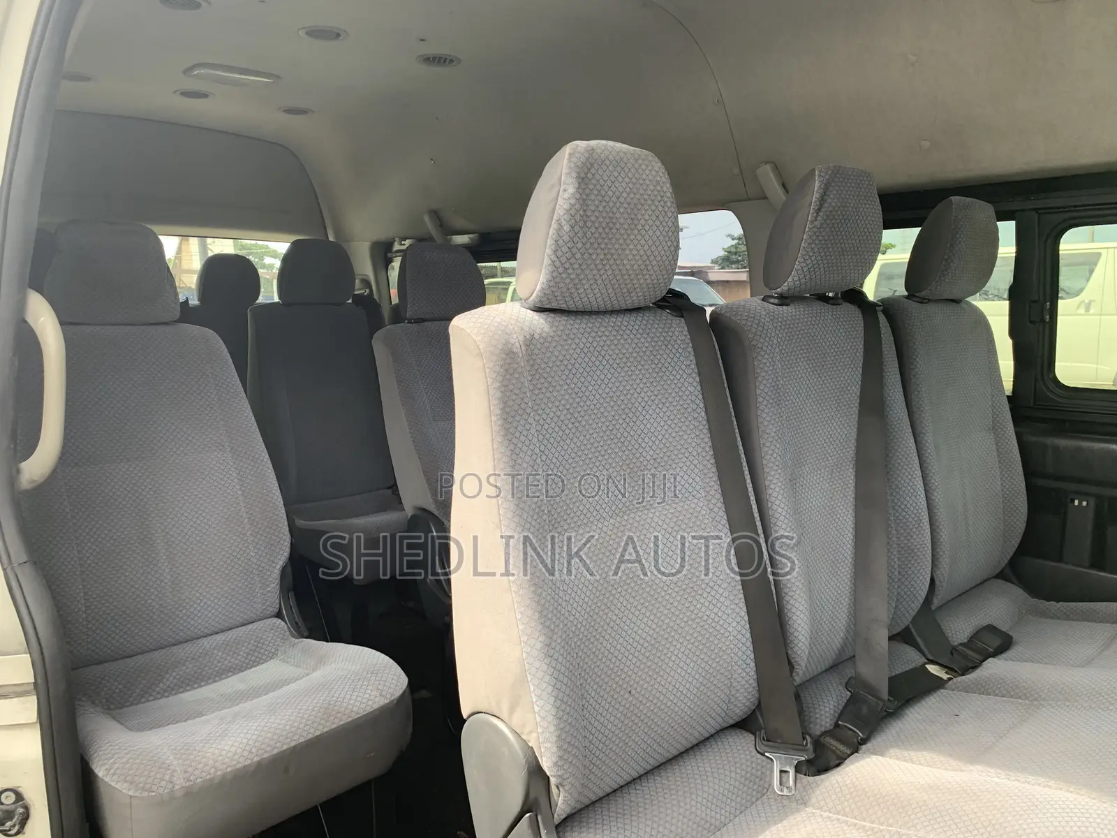 Toyota HiAce 2013 White
