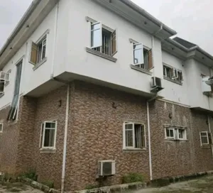 5bdrm Duplex in Prefab/Aladinma for sale