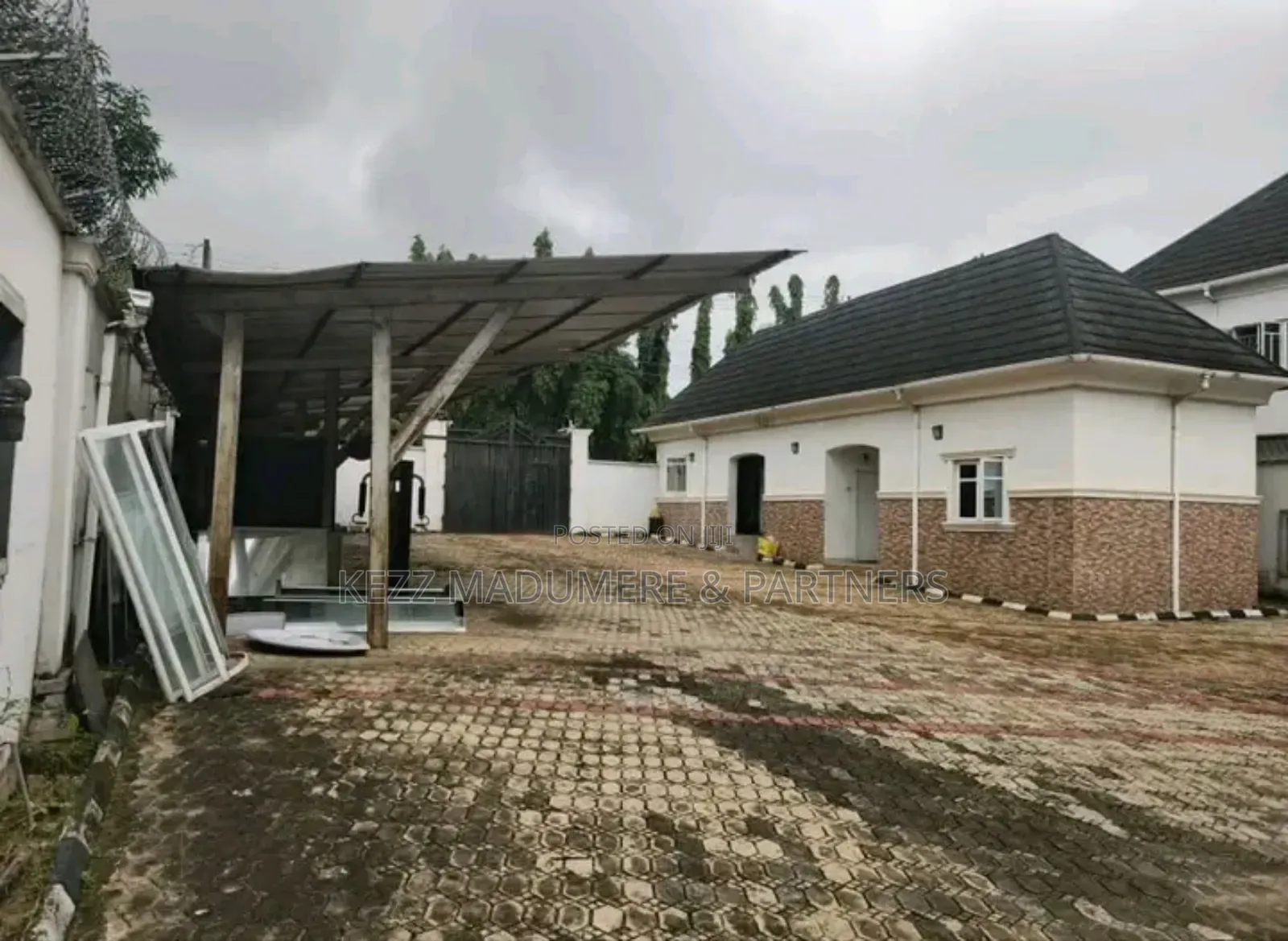 5bdrm Duplex in Prefab/Aladinma for sale