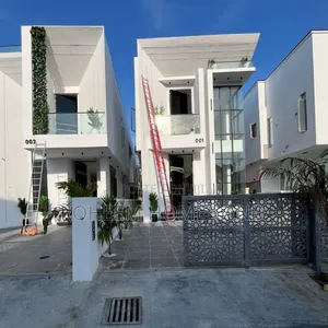 5bdrm Duplex in Secured Estate, Chevron for sale