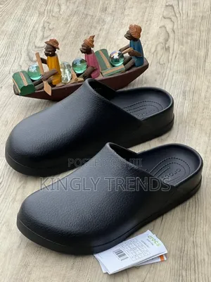 Photo - Dylan Clog Crocs