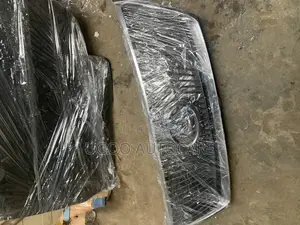 Front Grill IS 250 2008