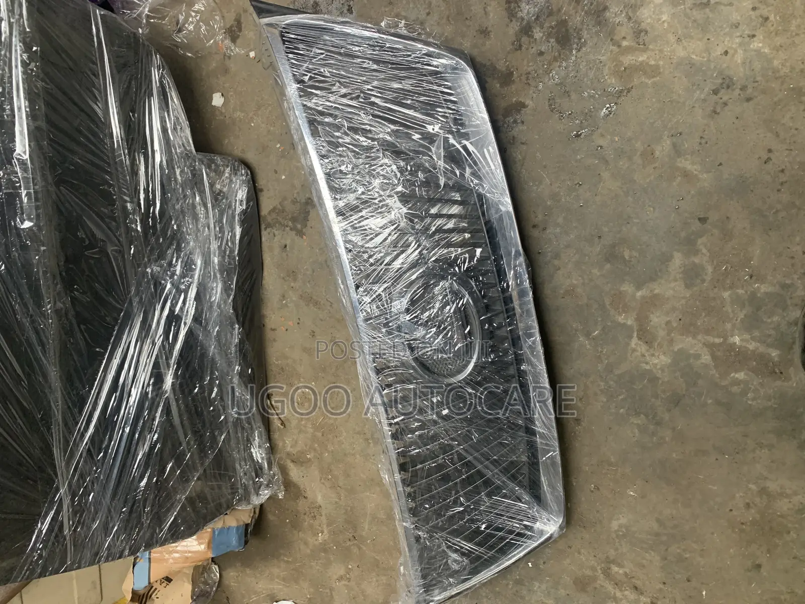 Front Grill IS 250 2008