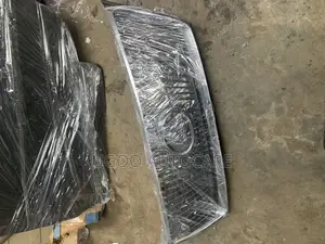 Front Grill IS 250 2008