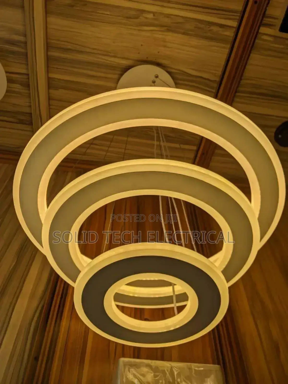 3 Step Ring Chandelier Warmwhite and Blue