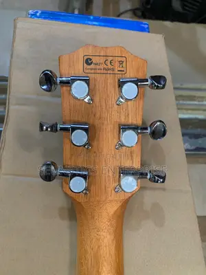 Quality Eagle Pure Acoustic Guitar