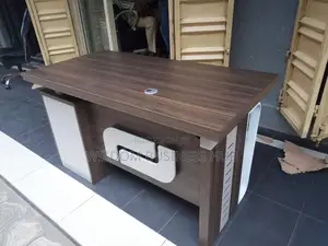 Portable Office Table for Use in Offices