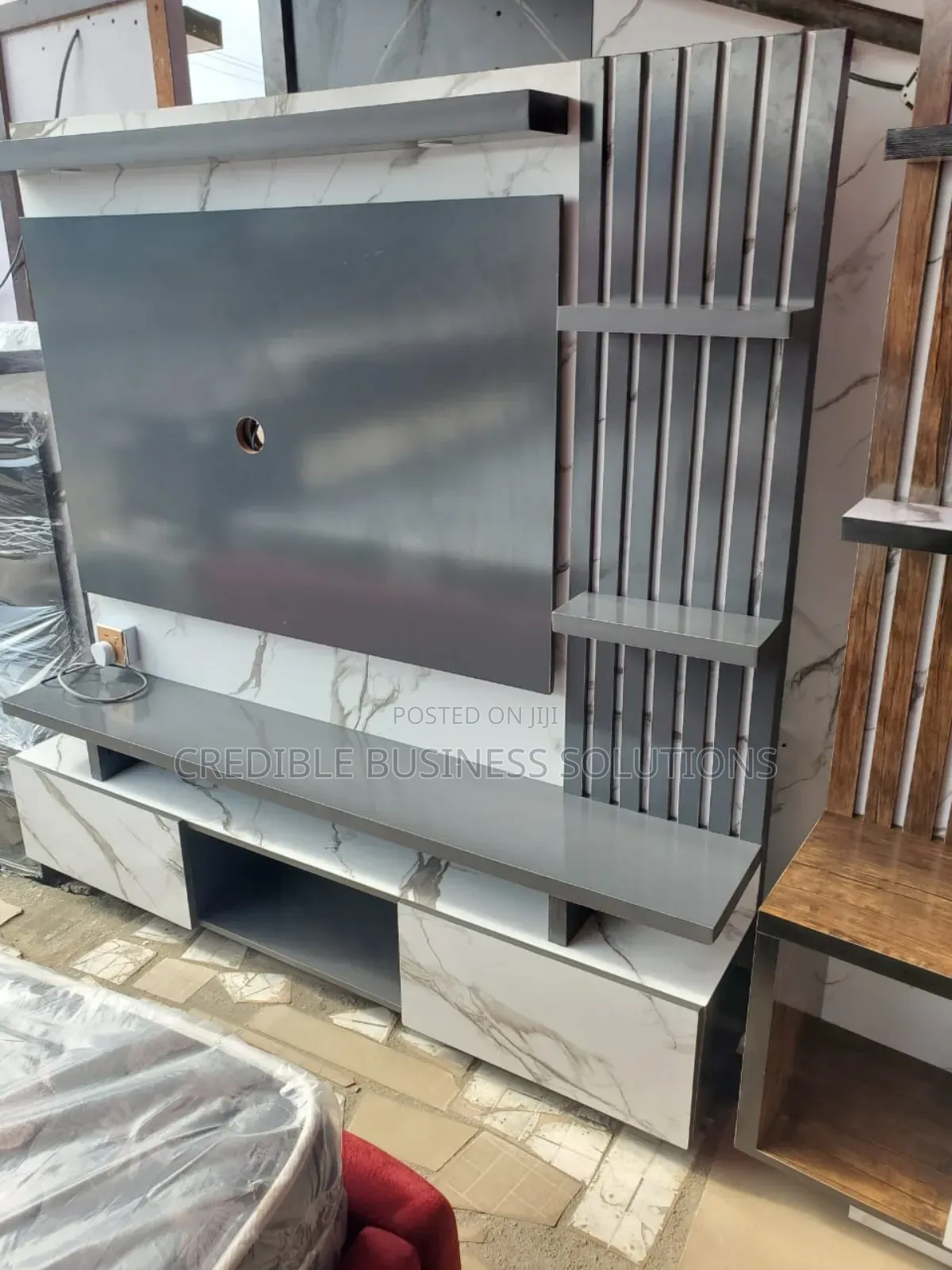 TV Console 5x5ft