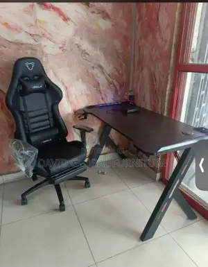 Quality Gaming Table and Chair