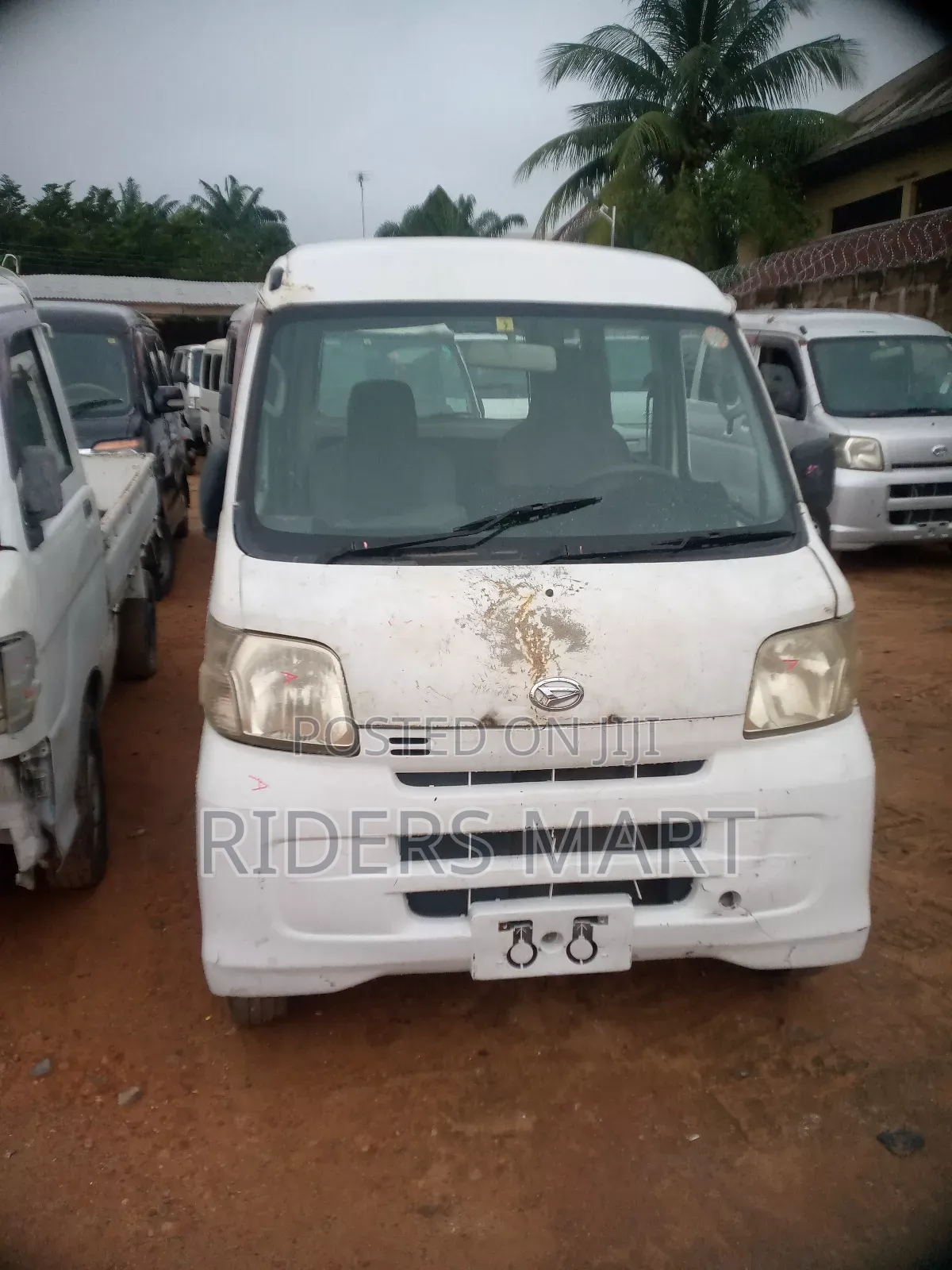 Daihatsu Hijet 2020 White