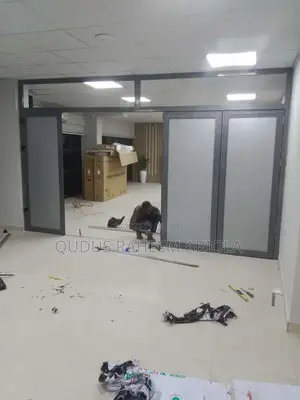 Aluminium Folding Partition