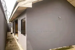 4bdrm Duplex in Eligbolo , Off, Port-Harcourt for rent