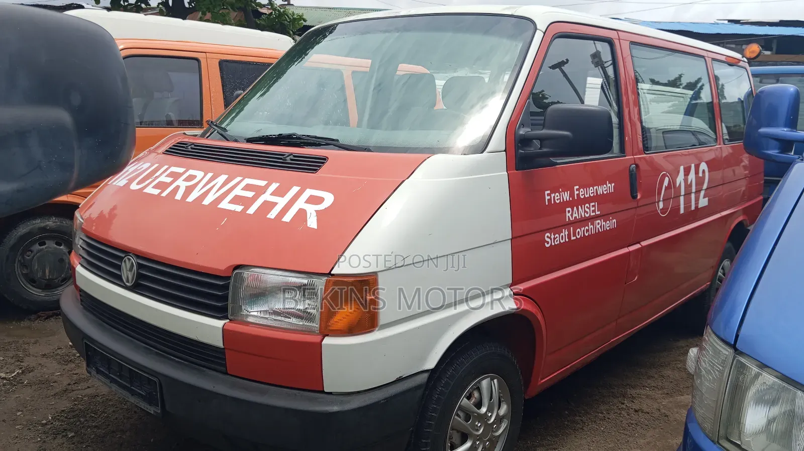 Volkswagen Transporter 2000 Red