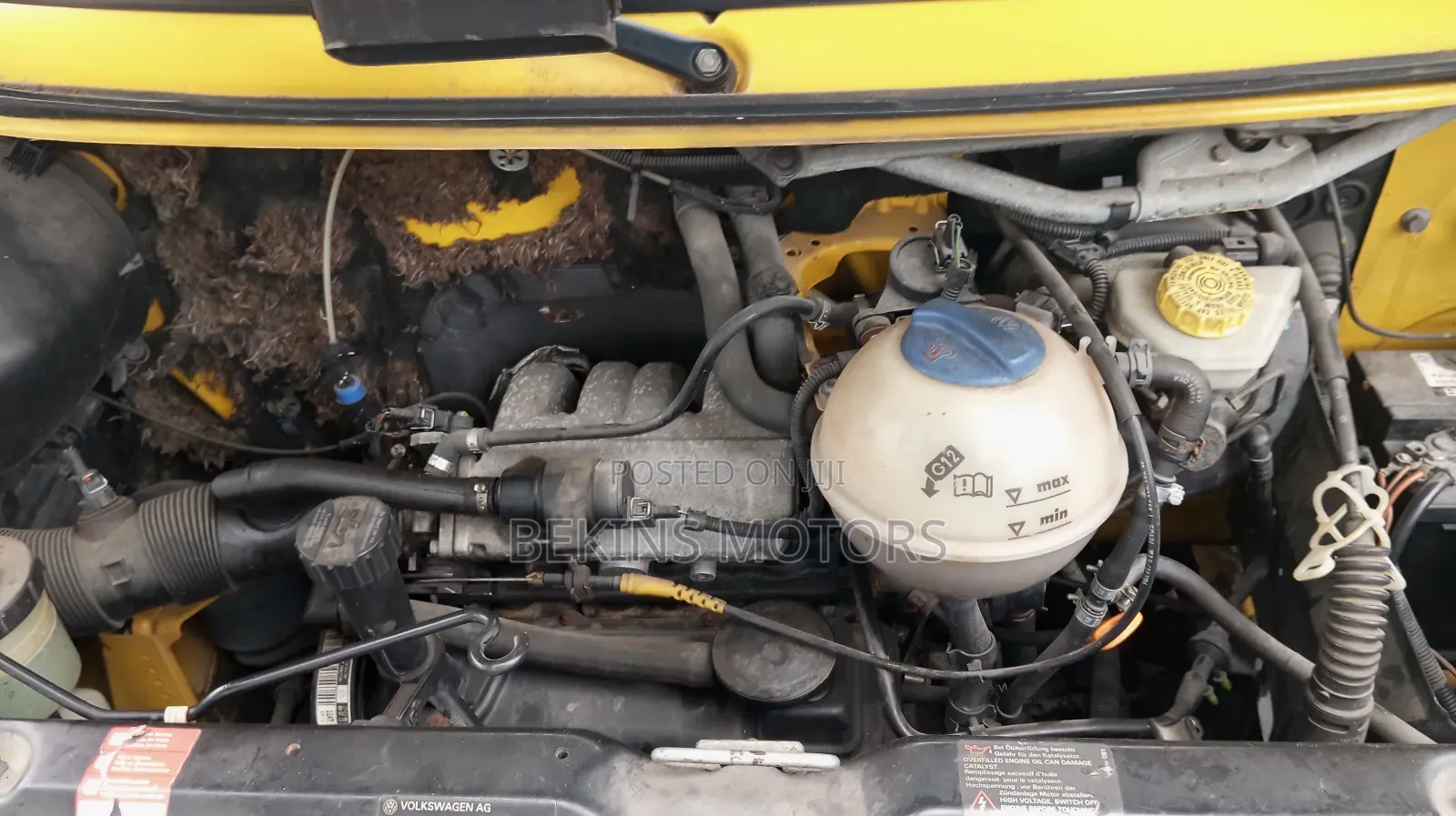 Volkswagen Transporter 2004 Yellow